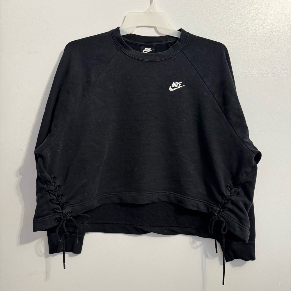 Black Nike Crewneck Sweatshirt